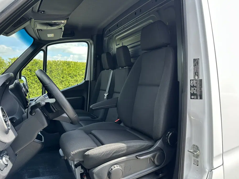 Mercedes-Benz Sprinter 317 CDI 9G-TRONIC RWD FACELIFT uit 2024, foto 12