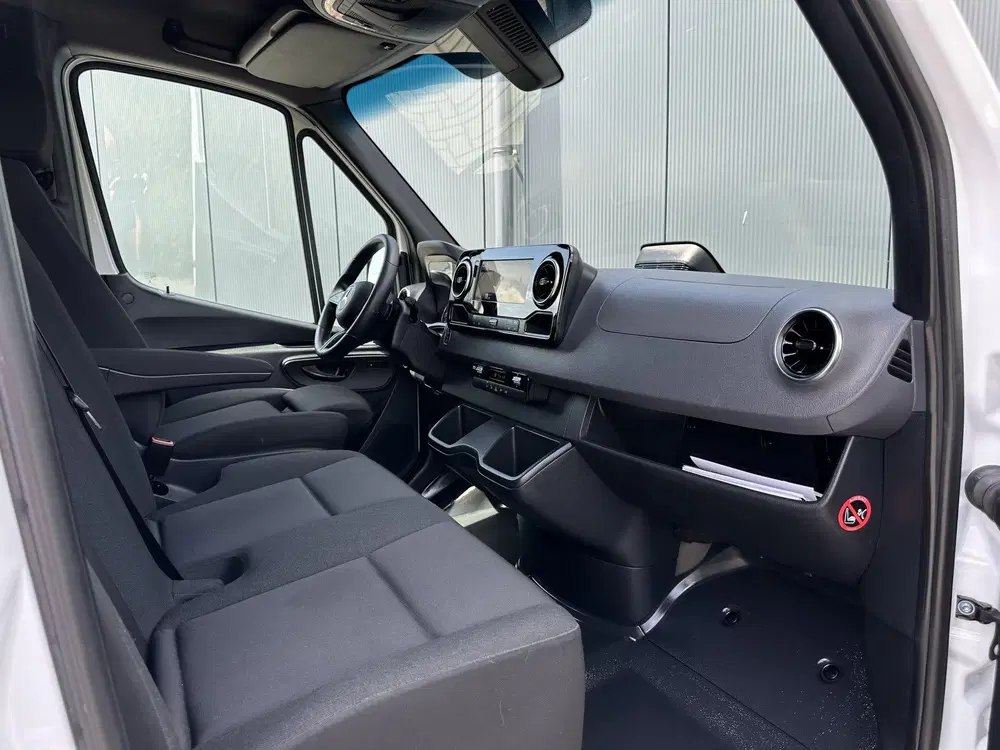 Mercedes-Benz Sprinter 317 CDI 9G-TRONIC RWD FACELIFT uit 2024, foto 6