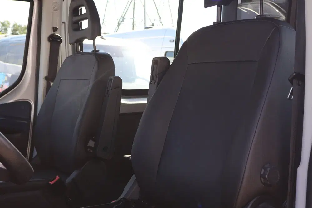 Iveco Daily 35S21 Hi-Matic Automaat DC 3.5T Trekhaak uit 2021, foto 2