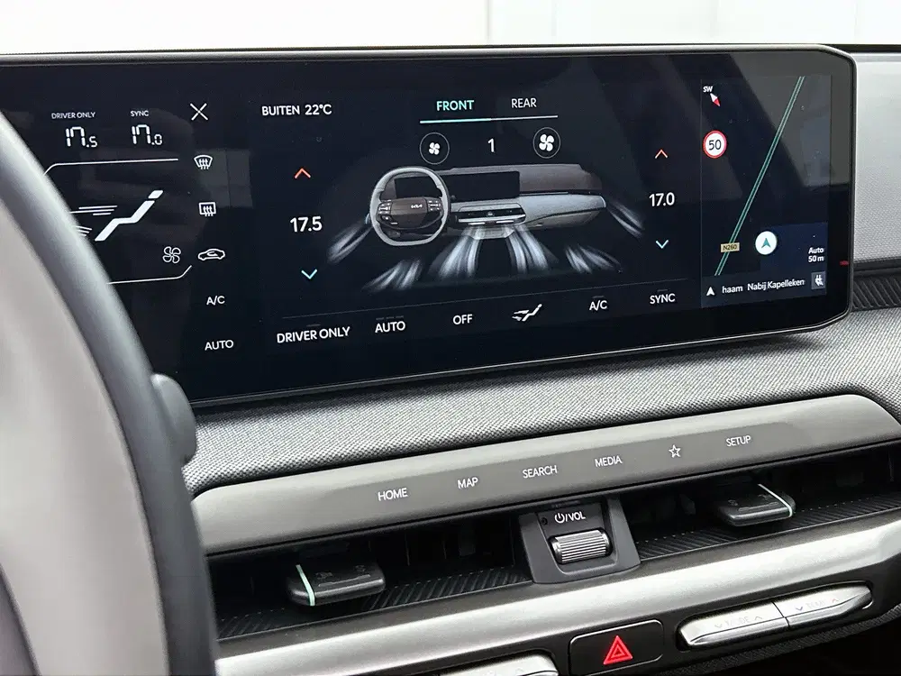 Kia EV4 Plus Advanced 58.3 kWh Stoel en stuurverwa uit 2025, foto 11