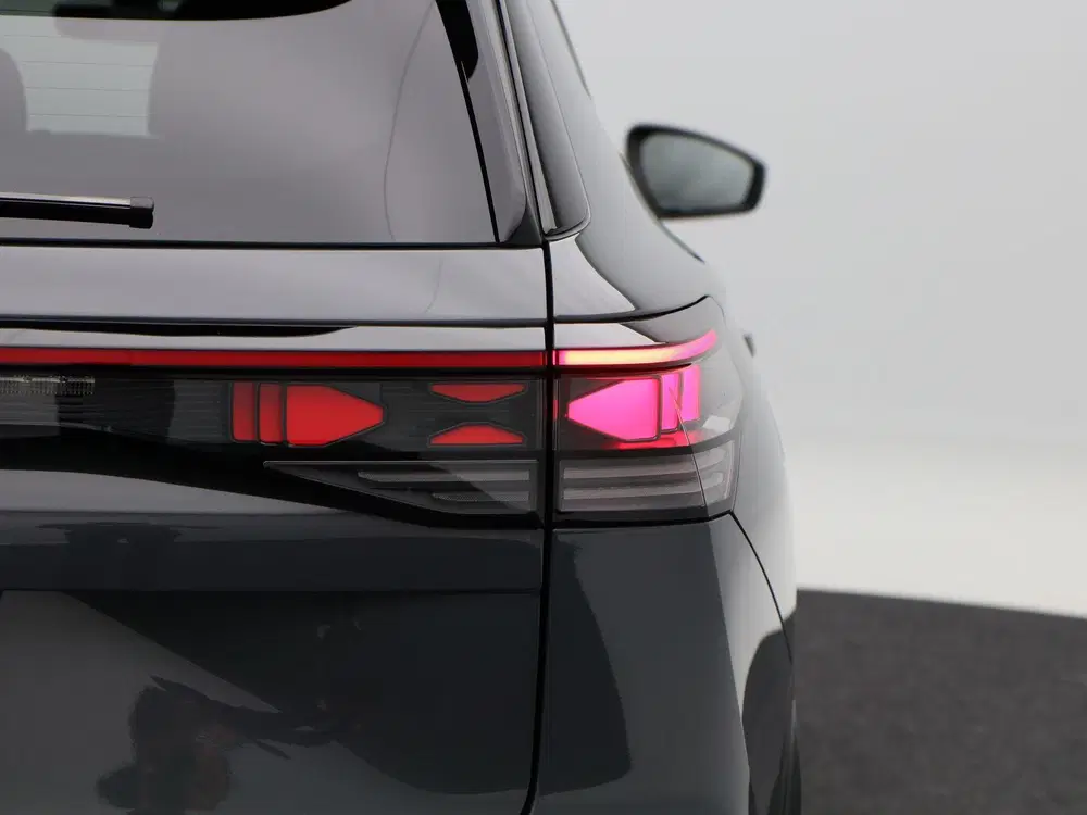 Volkswagen Tayron 1.5 eHybrid R-Line Edition uit 2026, foto 15