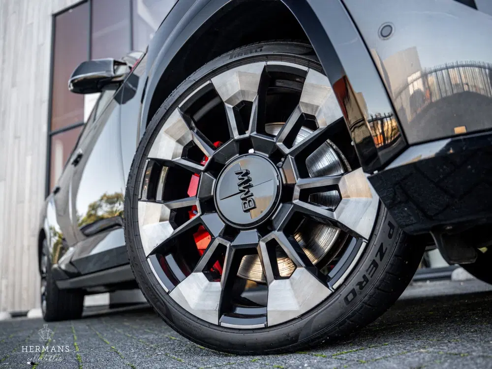 BMW XM PHEV Label Red 30 kWh uit 2023, foto 3