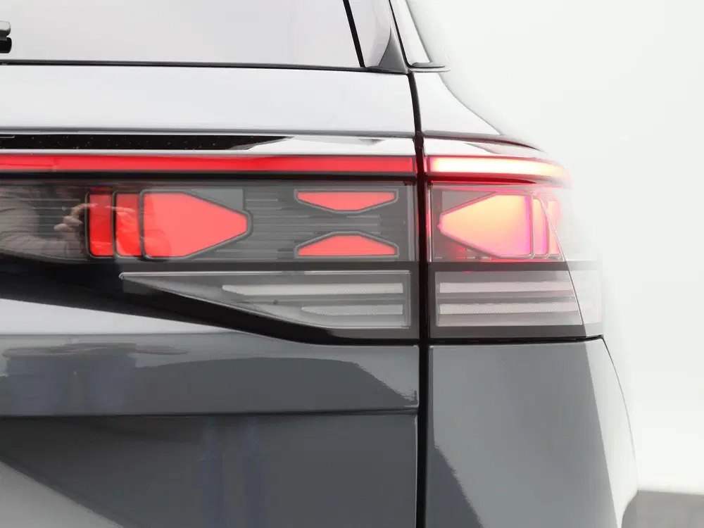 Volkswagen Tayron 1.5 eHybrid R-Line Edition uit 2026, foto 13