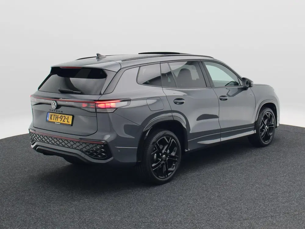 Volkswagen Tayron 1.5 eHybrid R-Line Edition uit 2026, foto 2