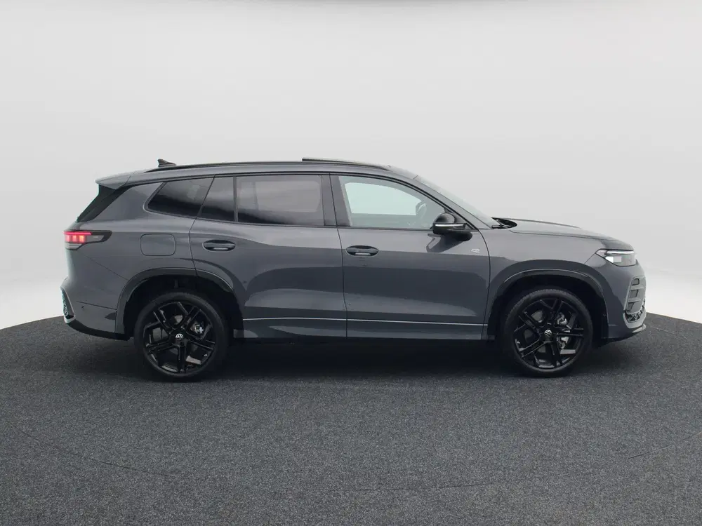 Volkswagen Tayron 1.5 eHybrid R-Line Edition uit 2026, foto 6