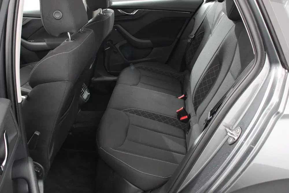 Skoda Kamiq 1.0 TSI 110 pk DSG Life Navigatie Apple Ca uit 2022, foto 10