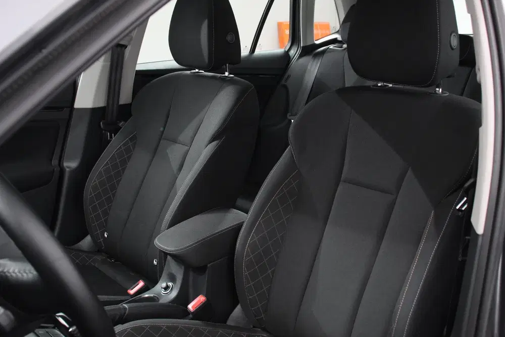Skoda Kamiq 1.0 TSI 110 pk DSG Life Navigatie Apple Ca uit 2022, foto 9