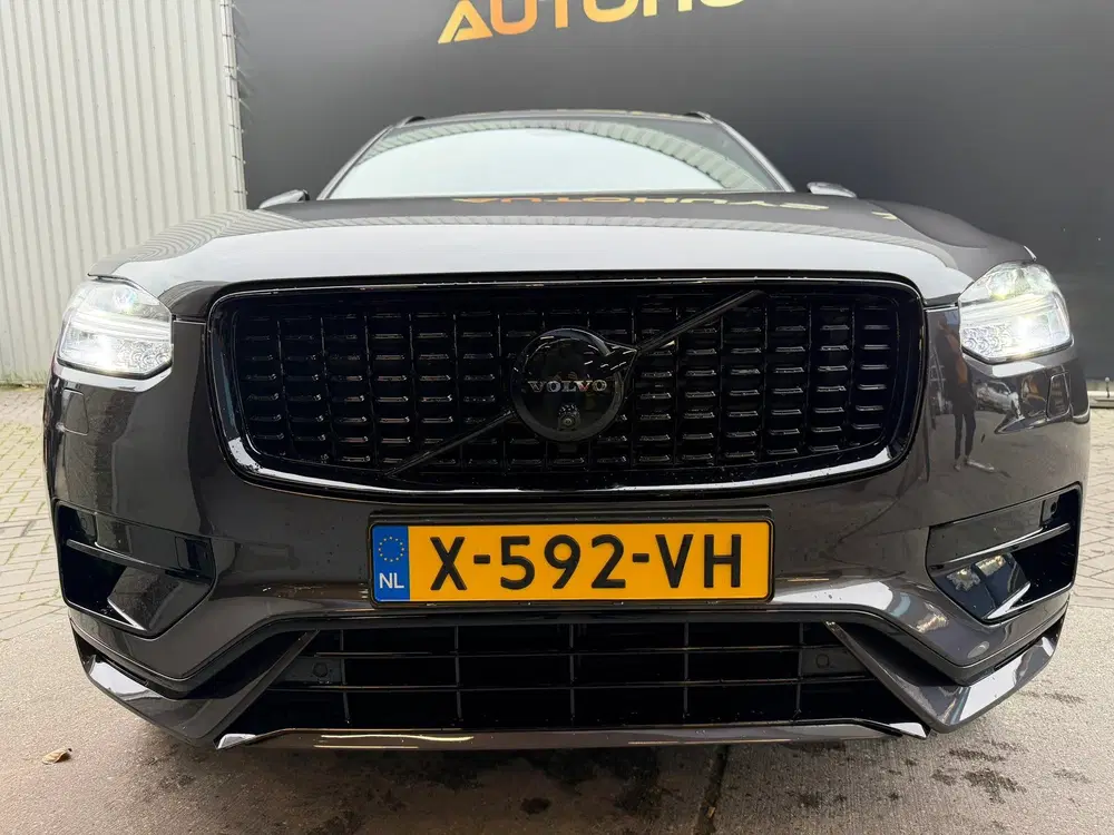 Volvo XC90 2.0 T8 Recharge AWD Ultimate Dark B&W Hud uit 2024, foto 10