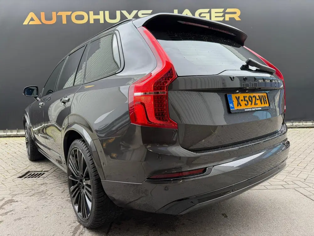Volvo XC90 2.0 T8 Recharge AWD Ultimate Dark B&W Hud uit 2024, foto 2