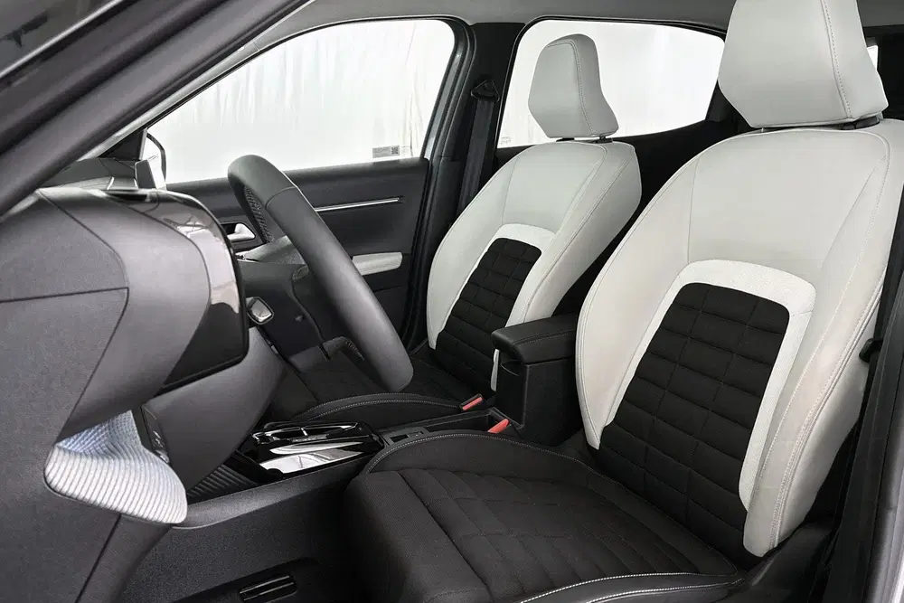 Citroën C3 Aircross Citroen C3 Aircross 1.2 Hybrid 145pk Max S uit 2025, foto 6