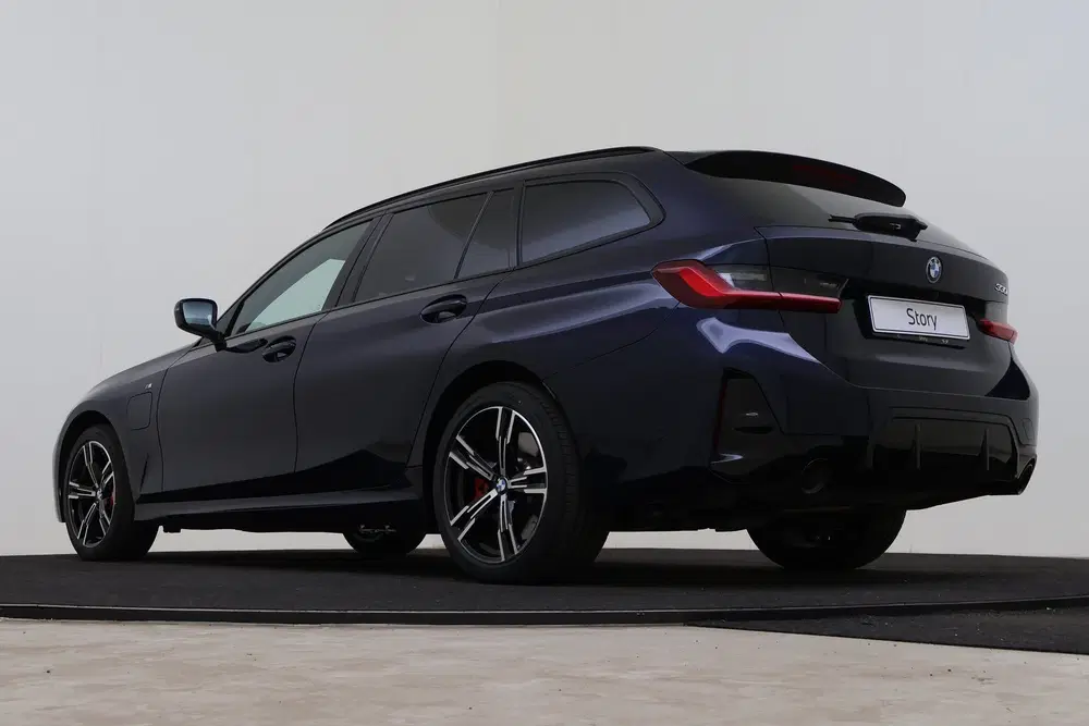 BMW 3-serie 330e M Sport Automaat uit 2026, foto 11
