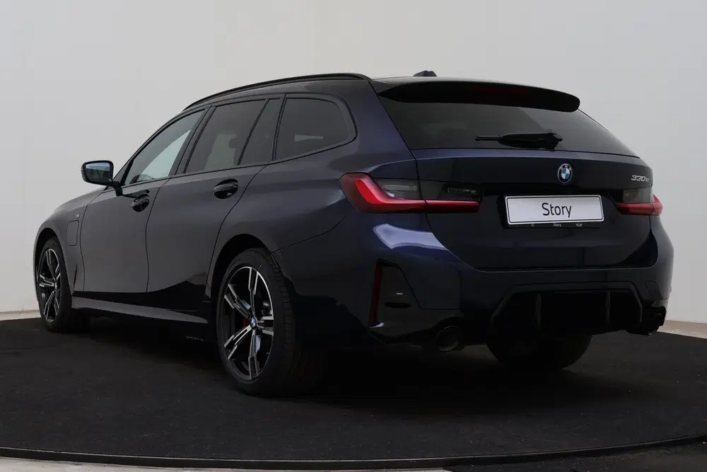 BMW 3-serie 330e M Sport Automaat uit 2026, foto 15