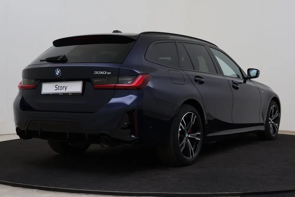 BMW 3-serie 330e M Sport Automaat uit 2026, foto 2