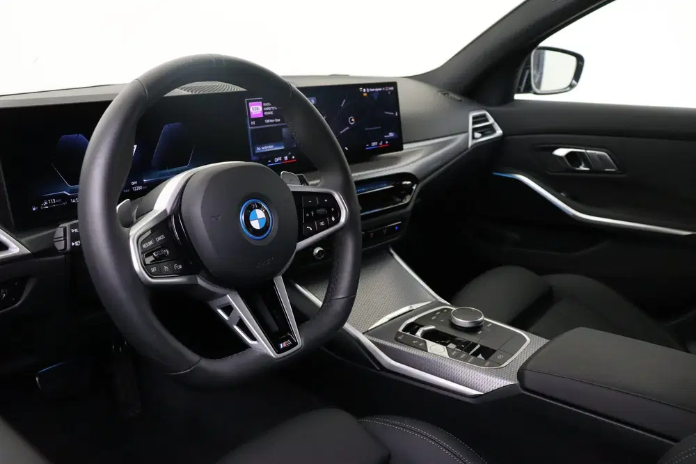 BMW 3-serie 330e M Sport Automaat uit 2026, foto 3