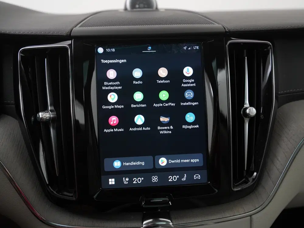 Volvo XC60 T8 Long Range AWD Ultimate uit 2023, foto 15