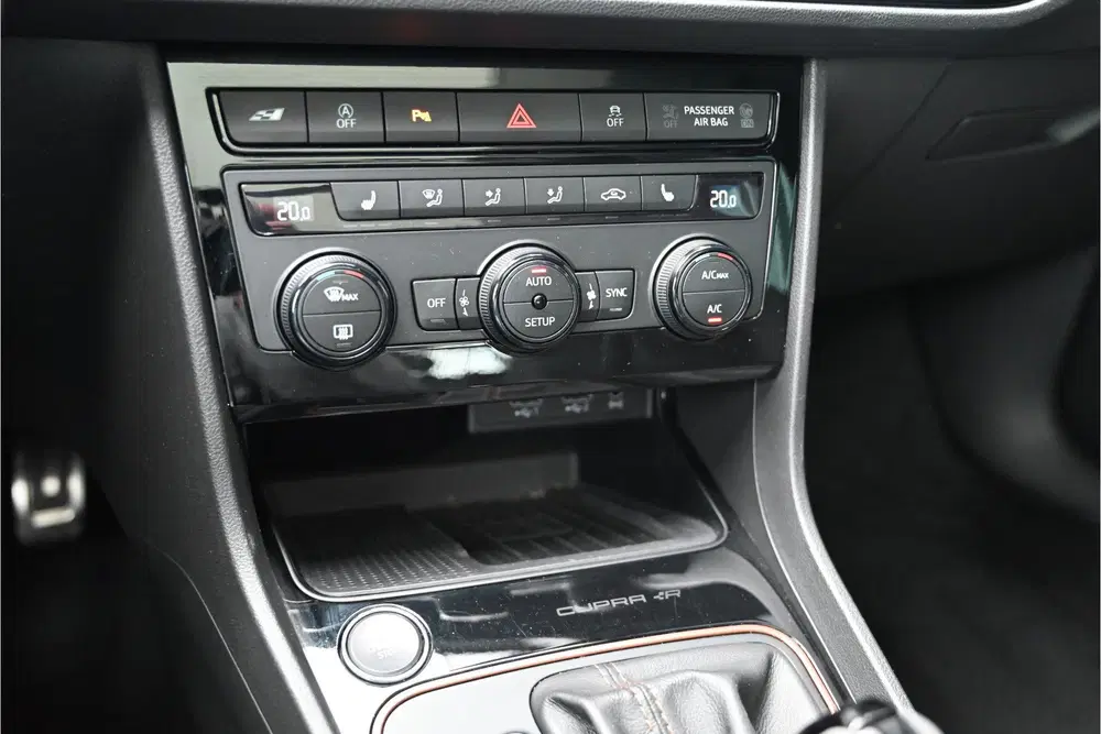 SEAT Leon 2.0 TSI 4DRIVE CUPRA R 300+ PK uit 2019, foto 13