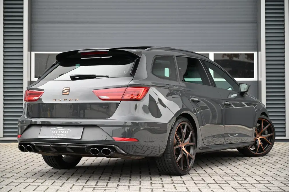 SEAT Leon 2.0 TSI 4DRIVE CUPRA R 300+ PK uit 2019, foto 2