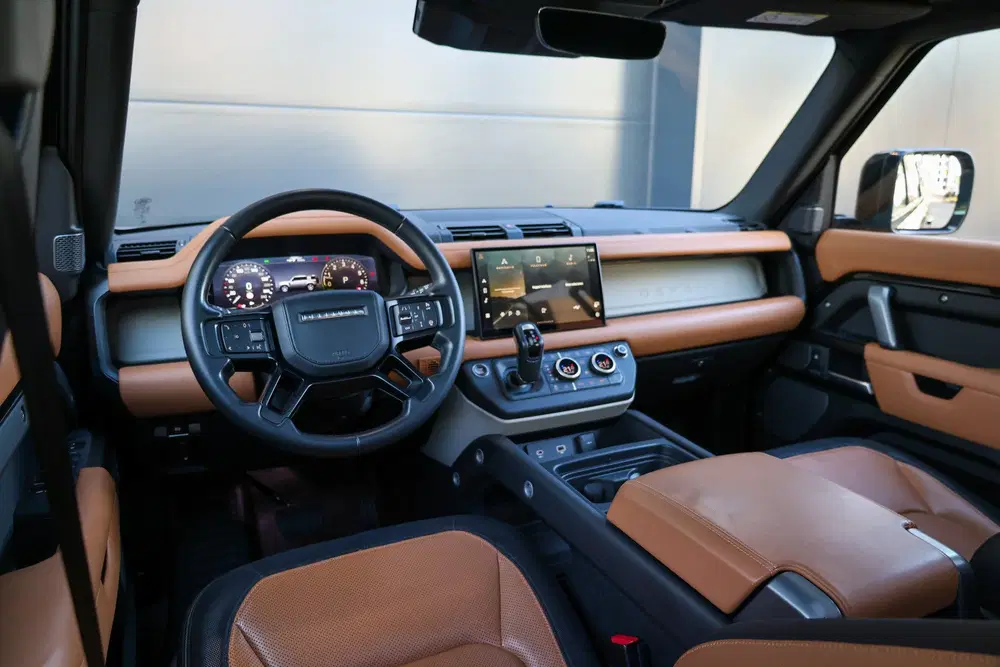 Land Rover Defender 2.0 P400e 110 X-Dynamic HSE uit 2022, foto 4