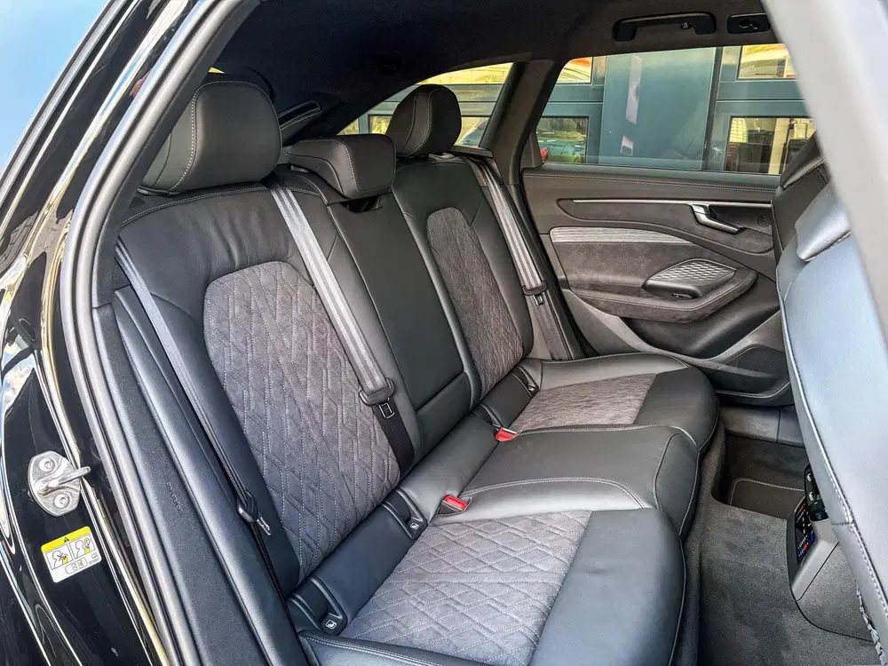 Audi A6 allroad quattro 2.0 allroad e-hybrid 376pk quattro uit 2026, foto 6