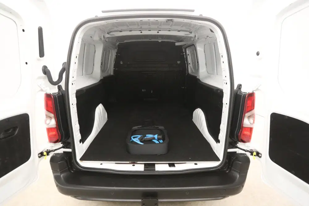 Opel Combo 50 kWh 136PK uit 2021, foto 3