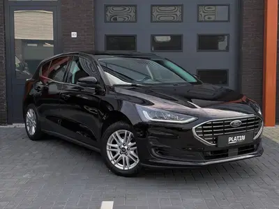 Ford Focus 1.0 EcoBoost Hybrid Titanium X uit 2023