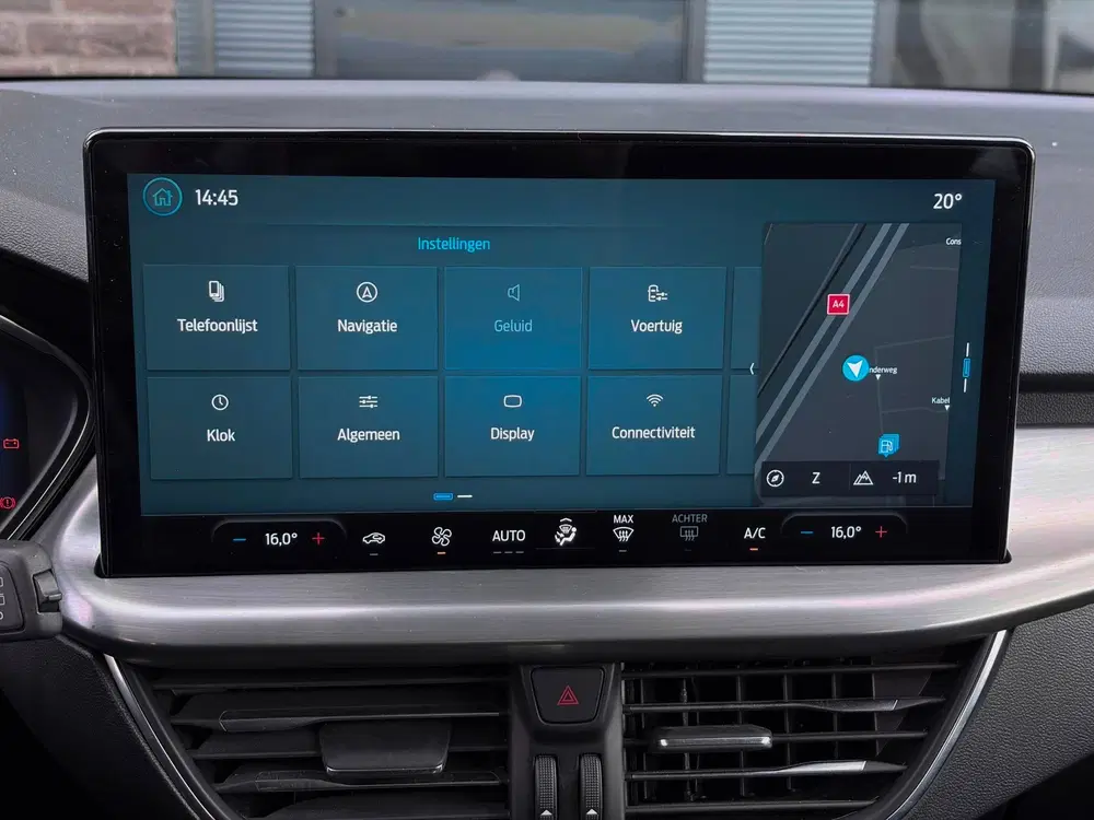 Ford Focus 1.0 EcoBoost Hybrid Titanium X uit 2023, foto 13