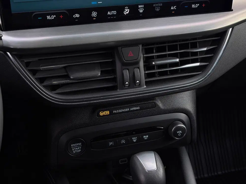Ford Focus 1.0 EcoBoost Hybrid Titanium X uit 2023, foto 14