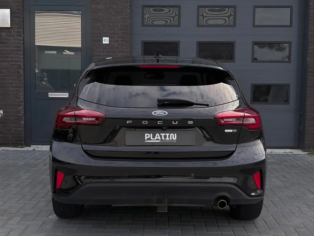 Ford Focus 1.0 EcoBoost Hybrid Titanium X uit 2023, foto 4