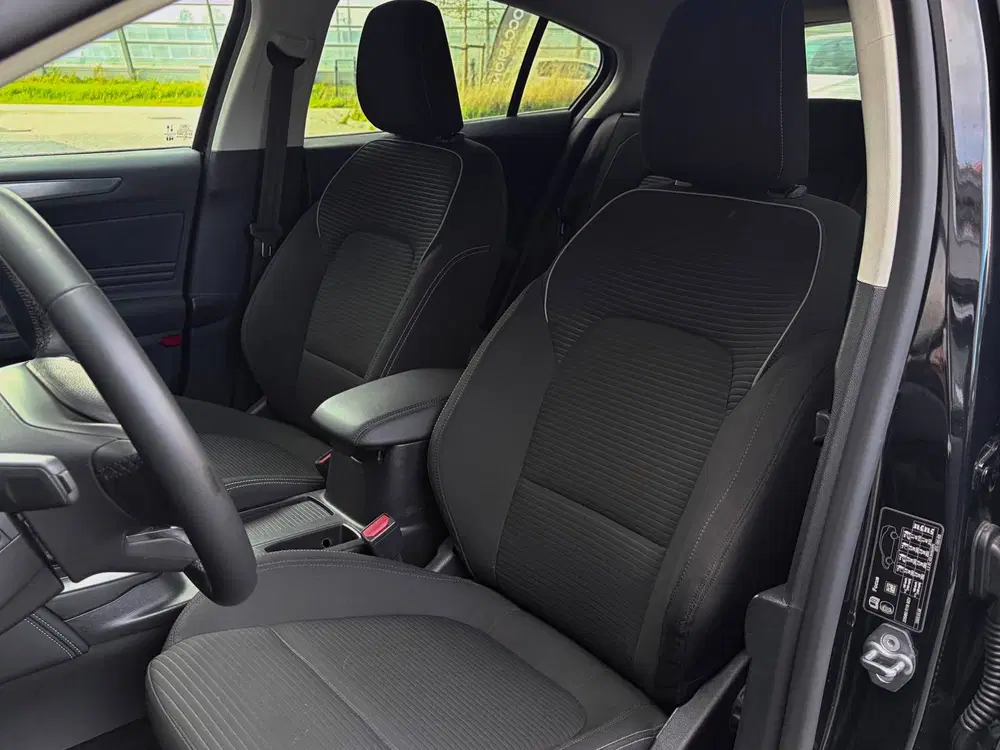 Ford Focus 1.0 EcoBoost Hybrid Titanium X uit 2023, foto 7