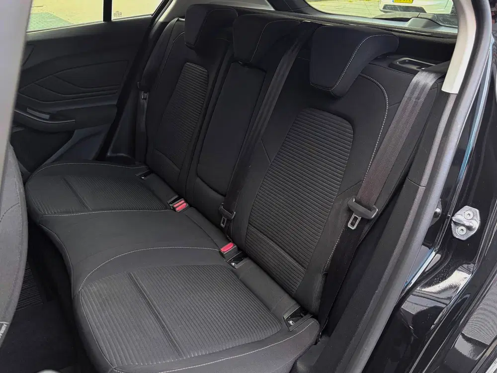 Ford Focus 1.0 EcoBoost Hybrid Titanium X uit 2023, foto 8
