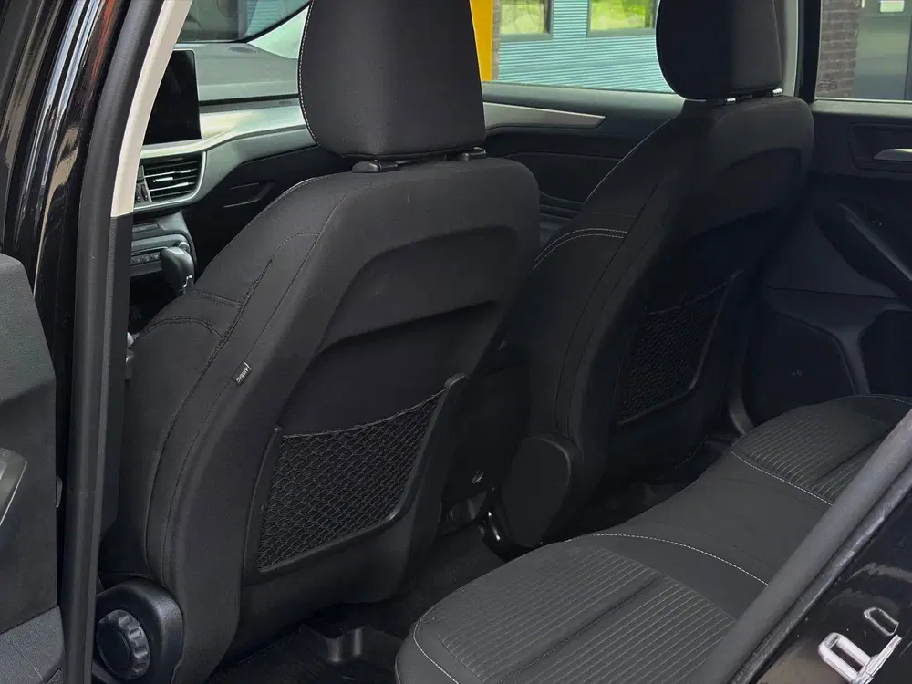 Ford Focus 1.0 EcoBoost Hybrid Titanium X uit 2023, foto 9