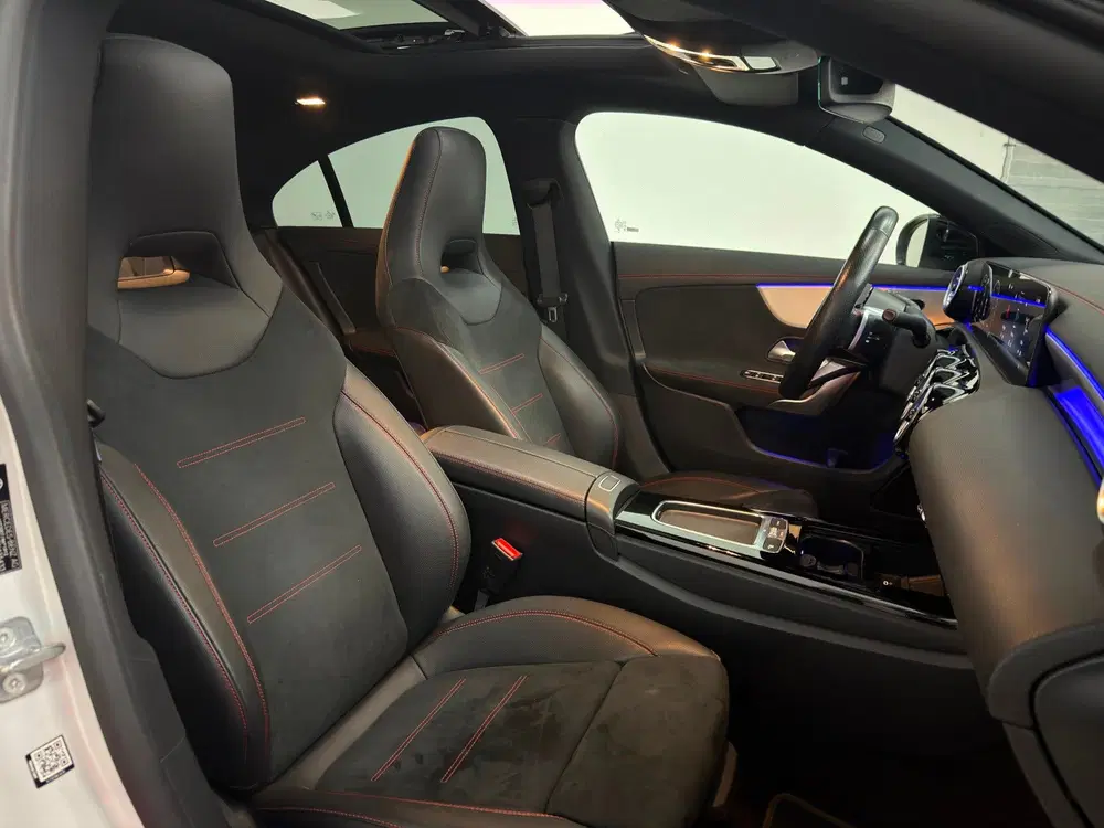 Mercedes-Benz CLA 250 e AMG Line uit 2023, foto 12