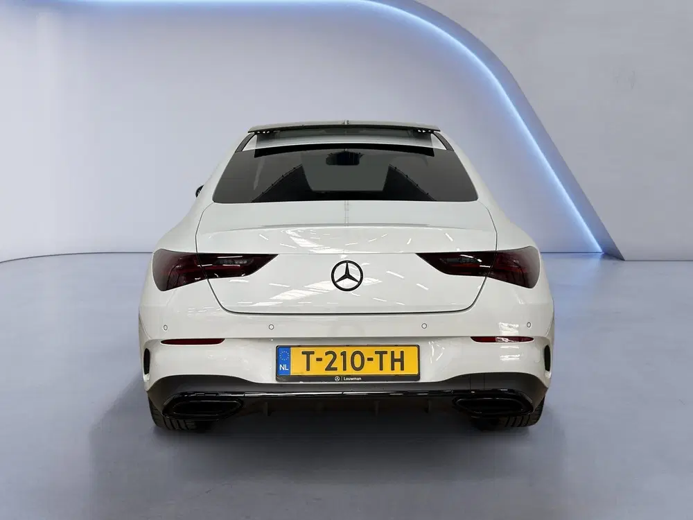 Mercedes-Benz CLA 250 e AMG Line uit 2023, foto 3