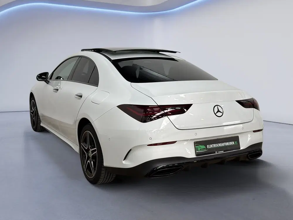 Mercedes-Benz CLA 250 e AMG Line uit 2023, foto 5
