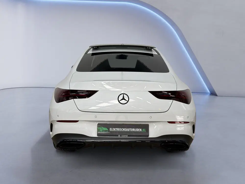 Mercedes-Benz CLA 250 e AMG Line uit 2023, foto 6