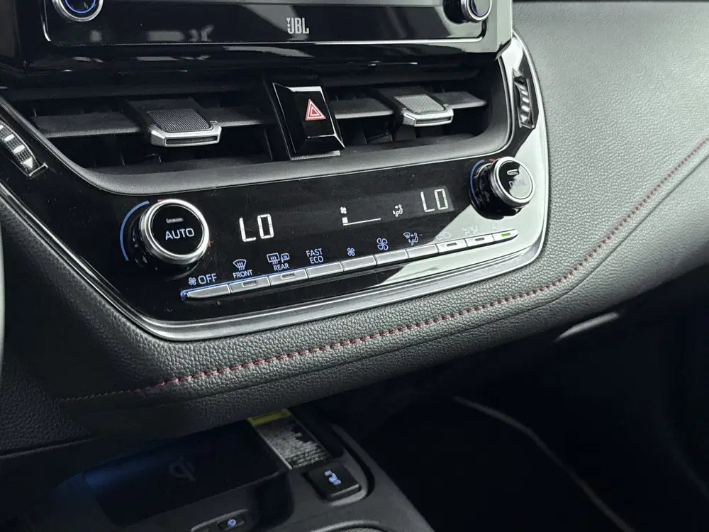 Toyota Corolla 2.0 Hybrid Executive JBL uit 2019, foto 12