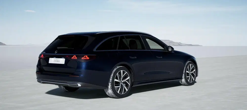 Mercedes-Benz E-Klasse 300 e Luxury Line Airmatic uit 2025, foto 2