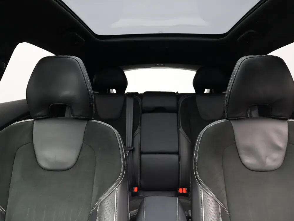 Volvo V40 T3 Polar+ Sport R-Design uit 2019, foto 9