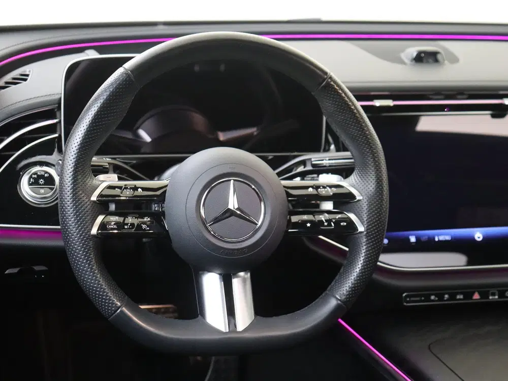 Mercedes-Benz E-Klasse 300 e Sport Edition Panoramadak uit 2025, foto 11