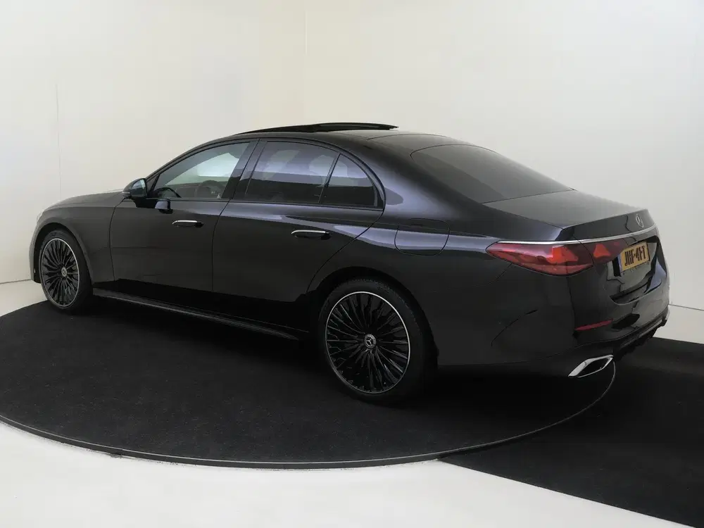 Mercedes-Benz E-Klasse 300 e Sport Edition Panoramadak uit 2025, foto 6