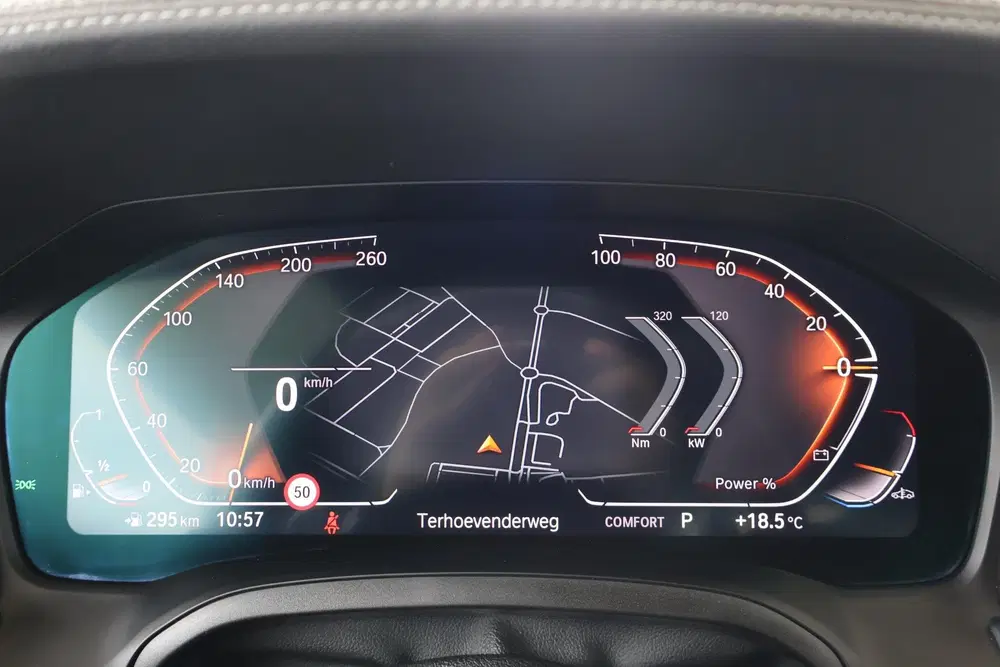 BMW 3-serie 318i Business Edition Plus uit 2021, foto 10