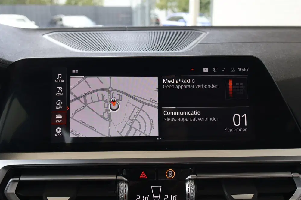BMW 3-serie 318i Business Edition Plus uit 2021, foto 13