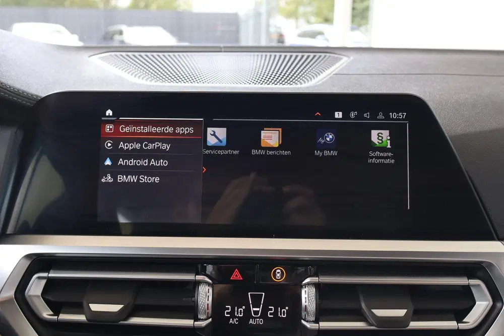 BMW 3-serie 318i Business Edition Plus uit 2021, foto 14