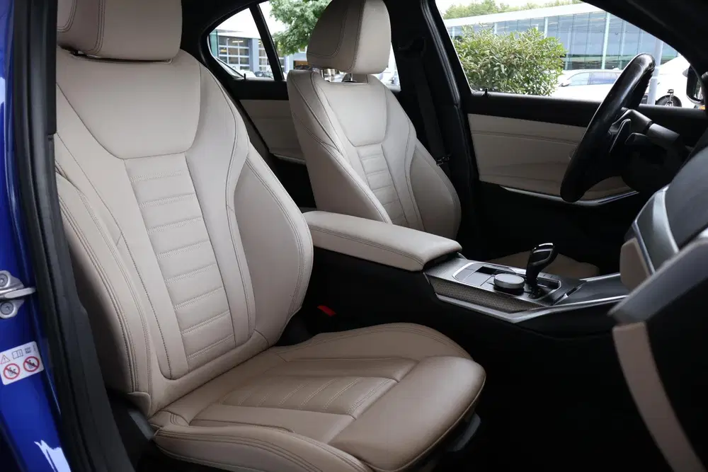 BMW 3-serie 318i Business Edition Plus uit 2021, foto 8