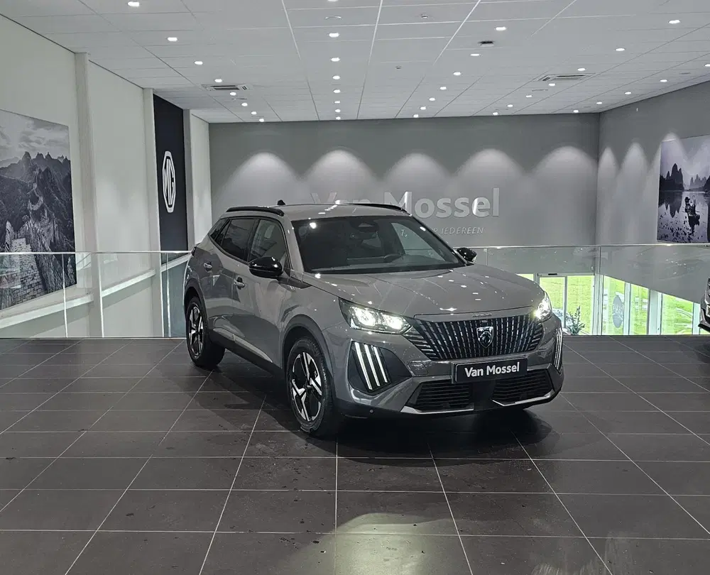 Peugeot 2008 1.2 Hybrid 145 Allure uit 2026, foto 3