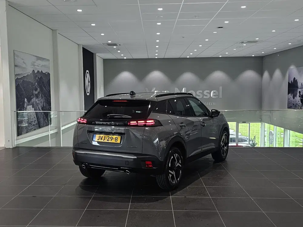 Peugeot 2008 1.2 Hybrid 145 Allure uit 2026, foto 5