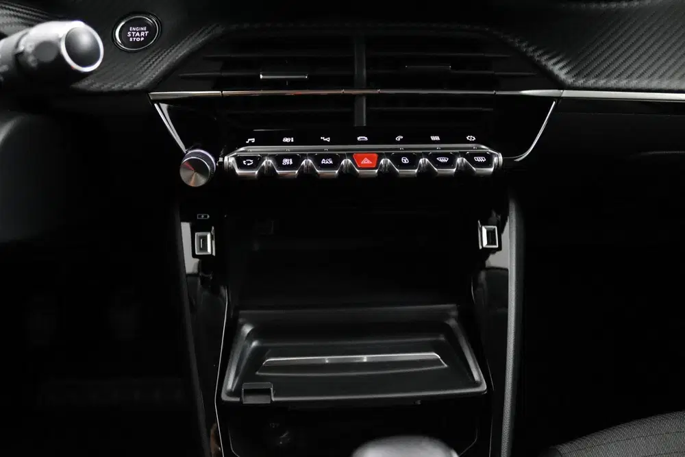 Peugeot 208 1.2 100 PK Allure Pack uit 2021, foto 9