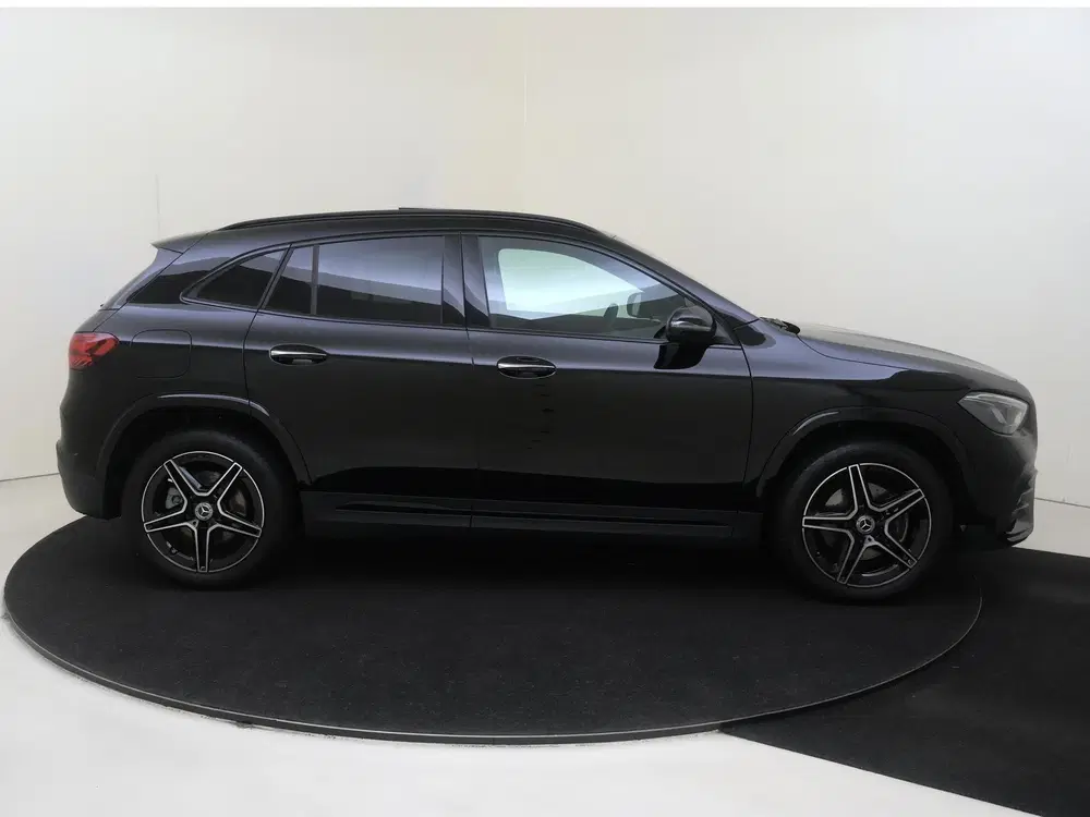 Mercedes-Benz GLA 250 e Business Solution AMG uit 2026, foto 10