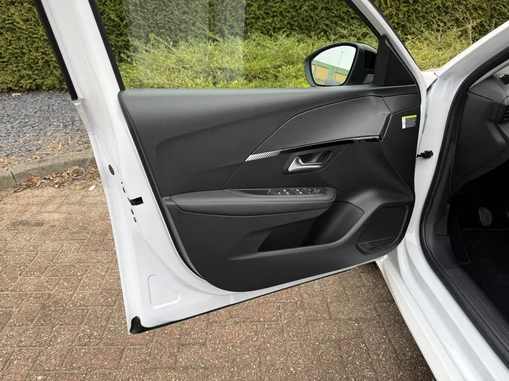 Peugeot 208 1.2 PureTech 100pk Allure Vision-Pack l AC uit 2024, foto 14