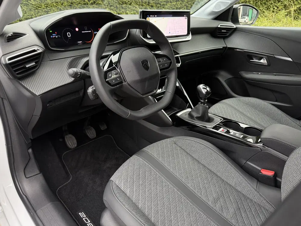 Peugeot 208 1.2 PureTech 100pk Allure Vision-Pack l AC uit 2024, foto 5